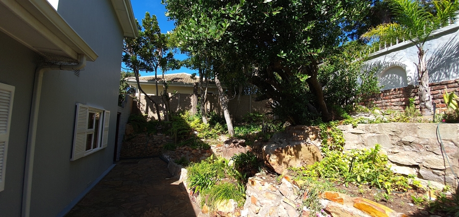 4 Bedroom Property for Sale in Mossel Bay Central Western Cape